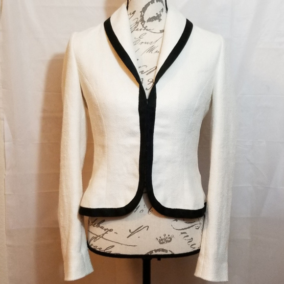 Ralph Lauren Jackets & Blazers - Ralph Lauren Cream w/Black Trim Linen Blazer 10
